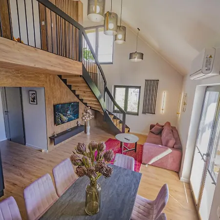 W Cieplicach Bloom 公寓 耶莱尼亚古拉