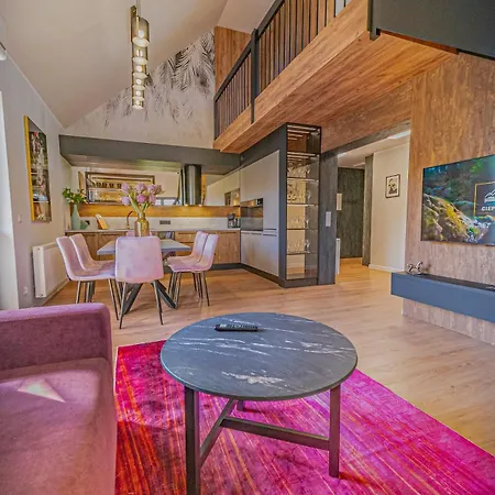 W Cieplicach Bloom 公寓 耶莱尼亚古拉