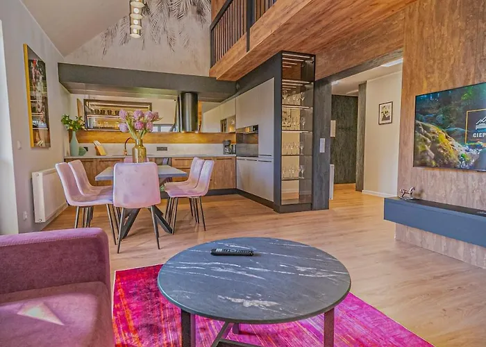 W Cieplicach Bloom Apartment Jelenia Gora